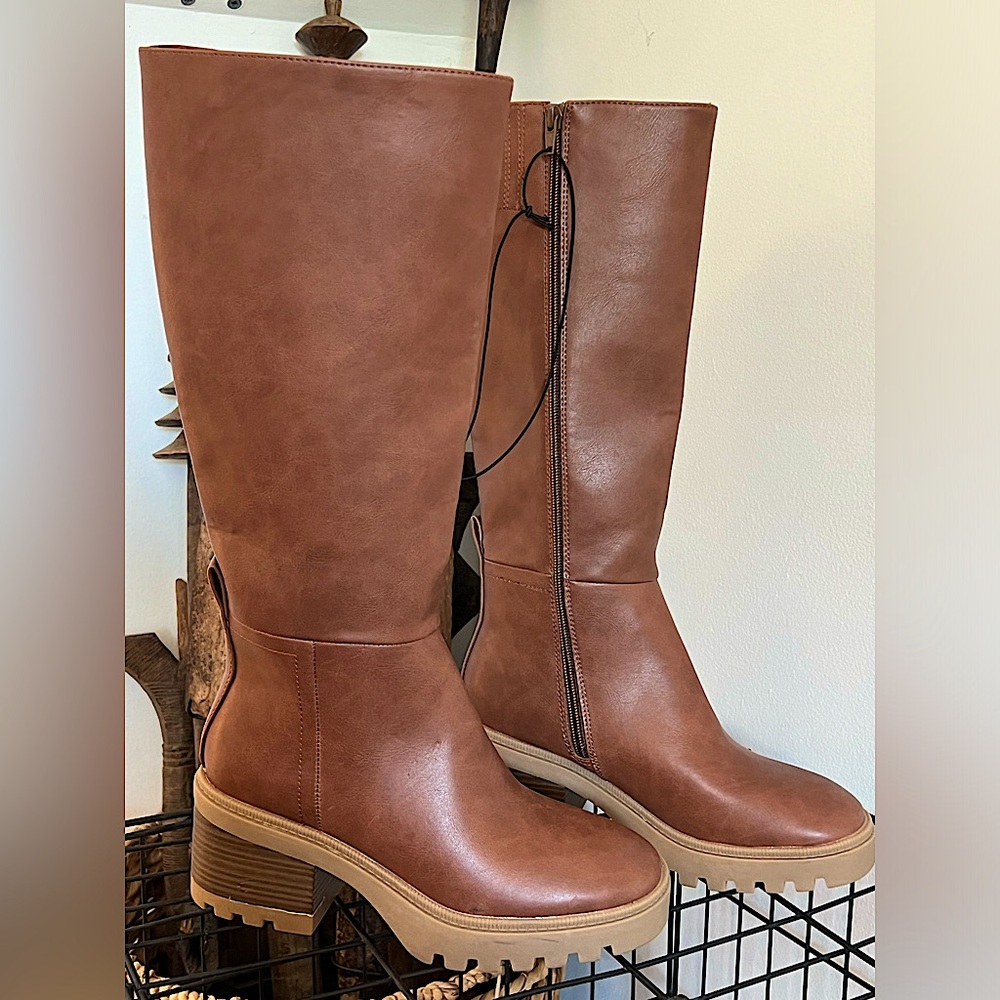 NEW Seychelles New Cognac Brown Knee-High Platform Lug Sole Boots - Size 7.5